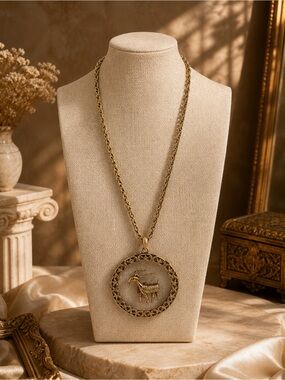 Vintage Capricorn Zodiac Pendant Necklace ✨♑